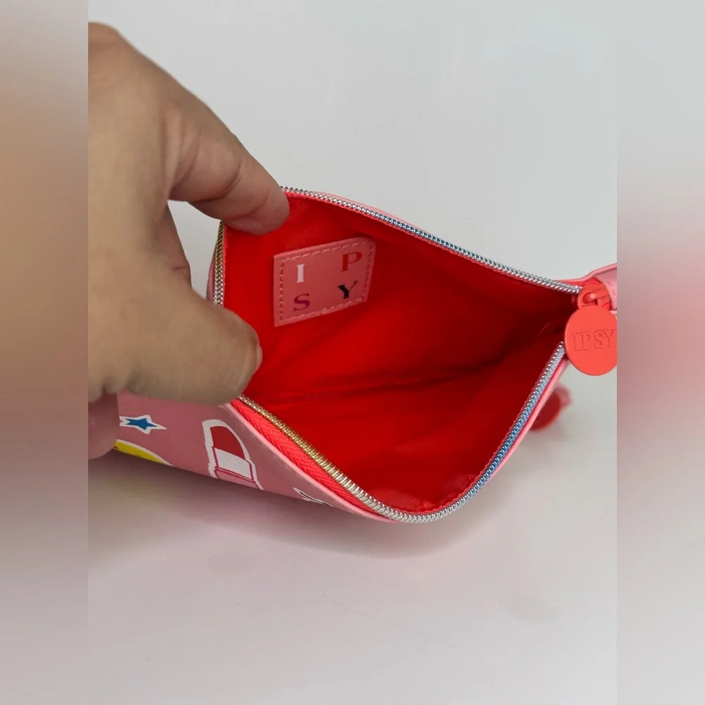 Ipsy Cosmetics bag (2)